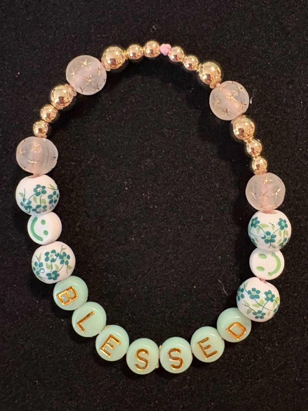 Handmade “Blessed” Inspirational Stretch Bracelet – Mint & Floral Beads0u